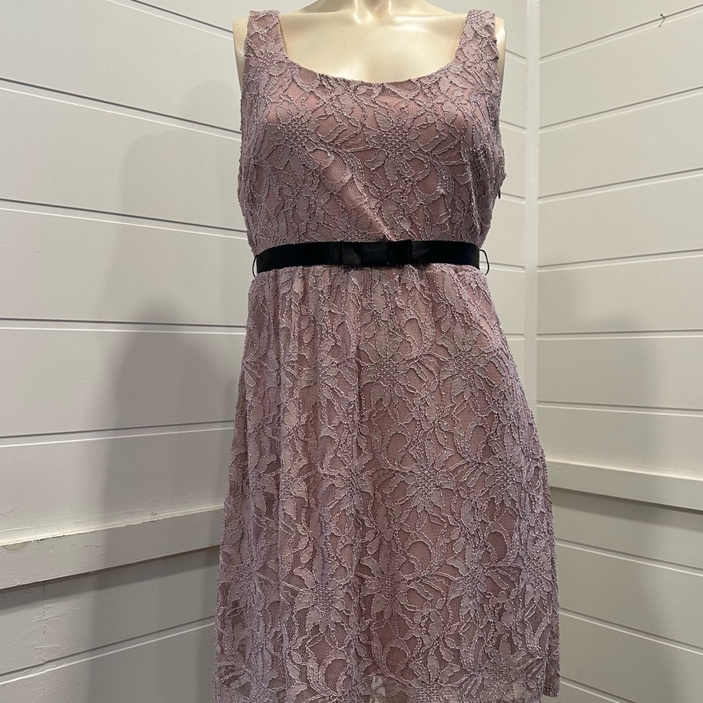 City triangles mauve lace dress
